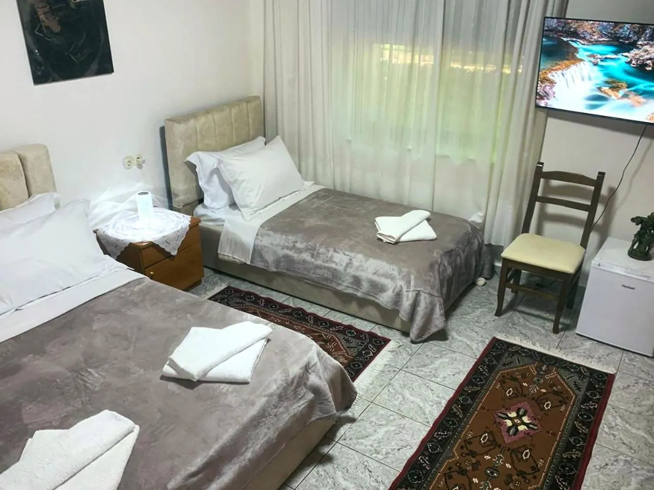 Aaron'S Guest House Gjirokaster Apartment