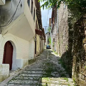 Apartment Lula, Gjirokaster